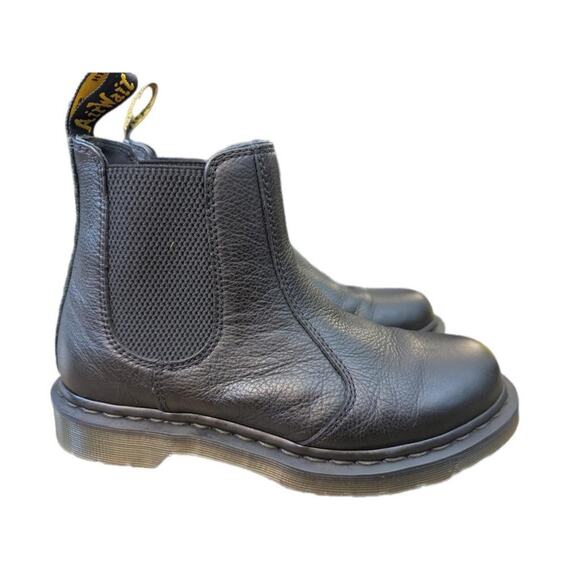 Dr. Martens 2976 Black Chelsea Boot Women US size 8 - Picture 1 of 7